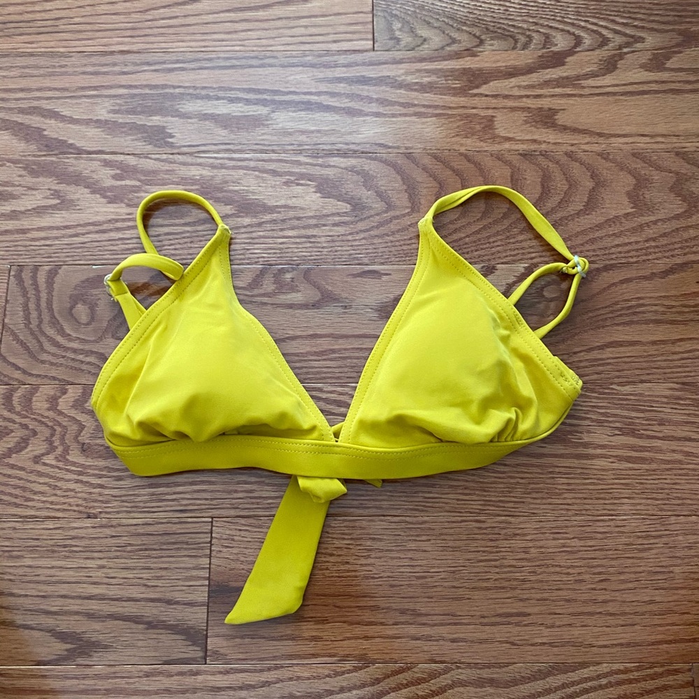 Missguided bikini top
